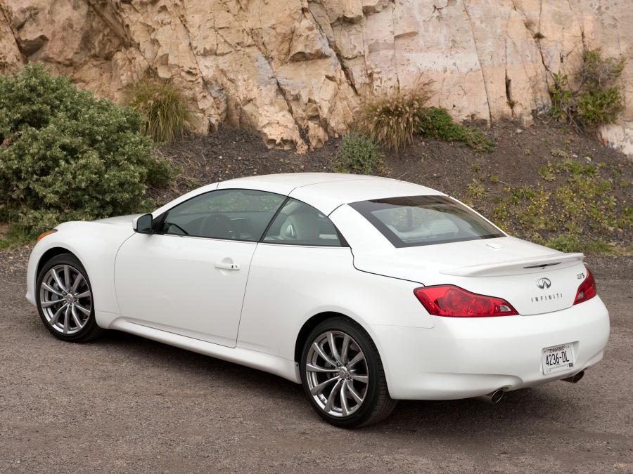  Infiniti G37 Convertible 2008 года  (фото 13 из 57)